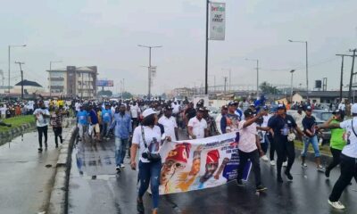 Tinubu’s Supporters Shut Down Major Lagos Roads