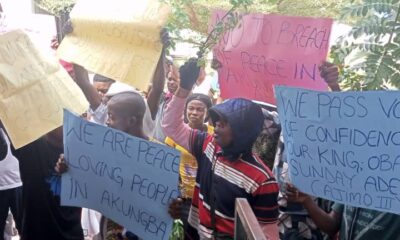 Ondo: Protesters Condemn Alleged Plot To Remove Monarch