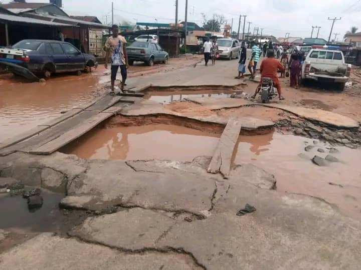 Flood: Gully Erosion Cuts Oleh-Irri Road As Residents Groan Over Restriction Of Movement