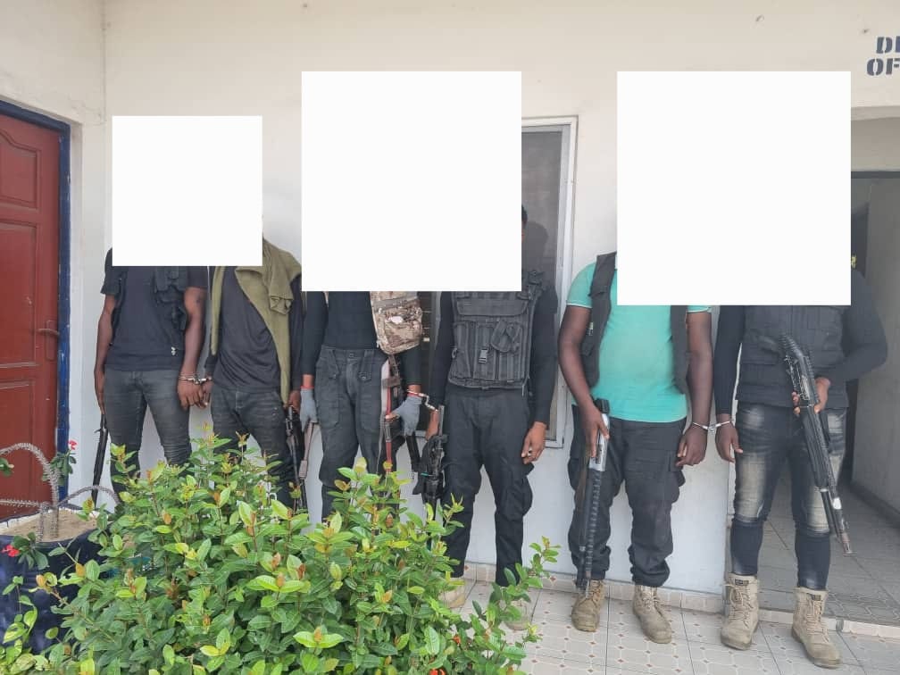 Delta: Police Arrest 6 Suspected Armed Robbers/Kidnappers Disguising As Vigilante, Hunters