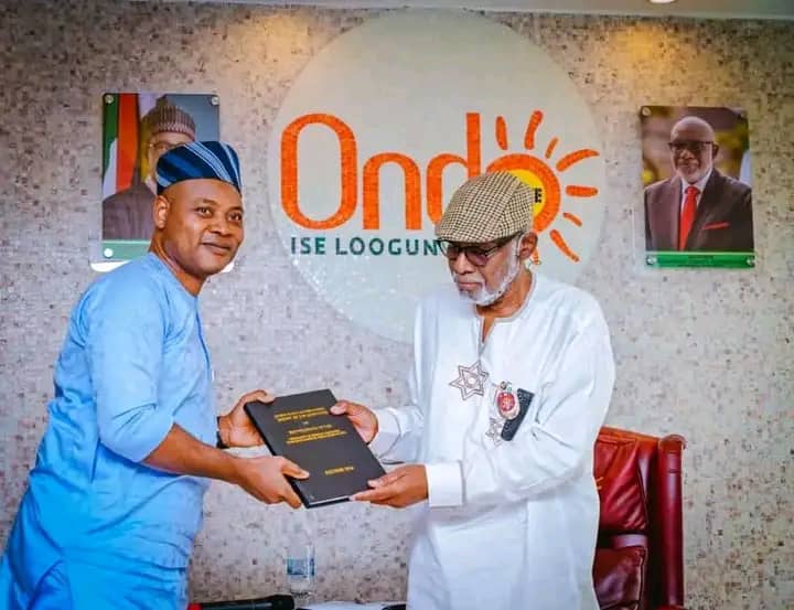 Gov. Akeredolu Laments Poor Management Of UNIMED Teaching Hospital