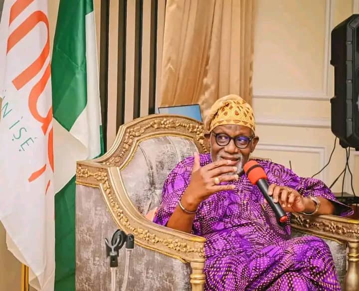 Naira Redesign: Reverse Policy Now, Gov. Akeredolu Tells Buhari, CBN