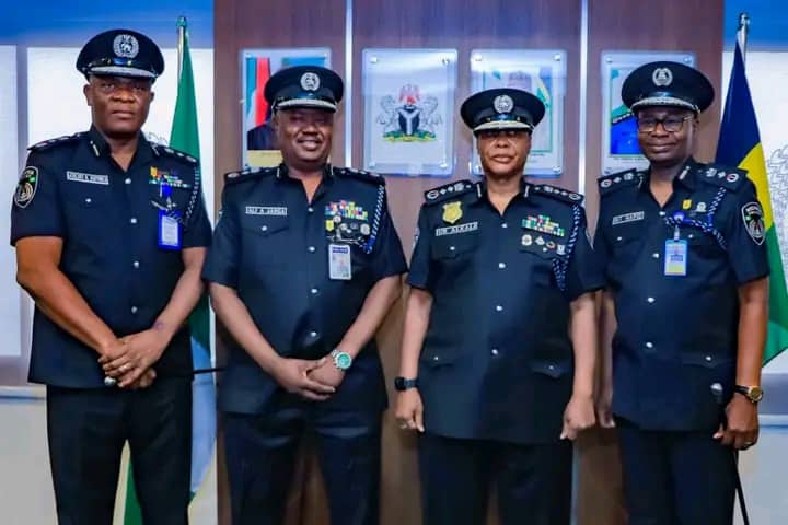 IGP Decorates Newly Promoted DIGs