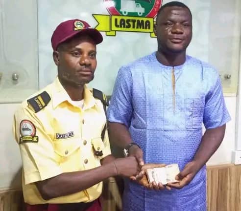 LASTMA Officer Gets N100k Cash Reward For Exceptional Service to Community