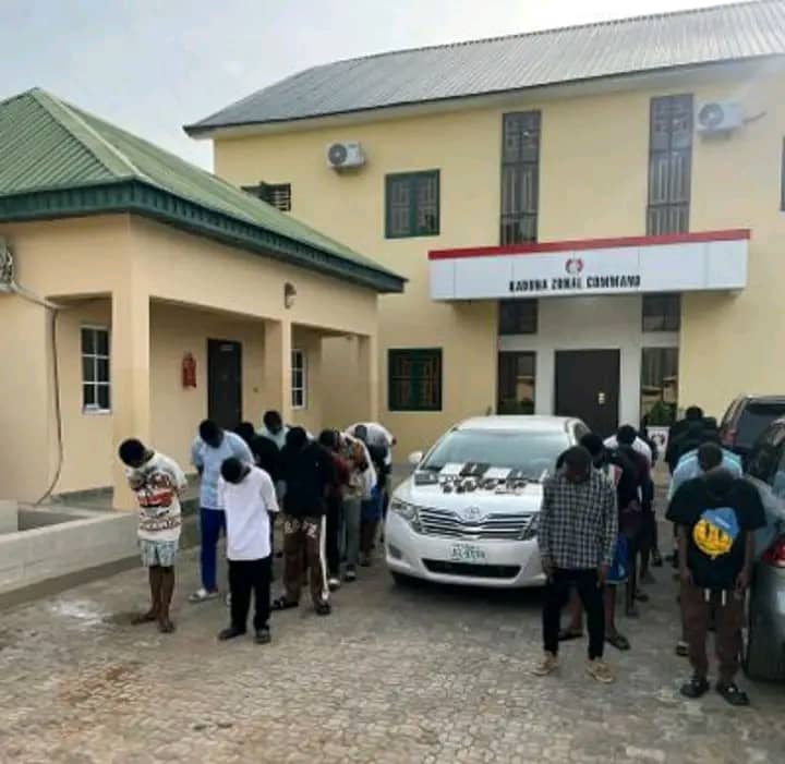 EFCC Arrests 25 For Alleged Internet Fraud In Abuja