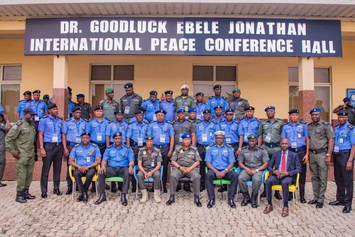 Police Trains CSOs, ADCs TO Governors, VIPs