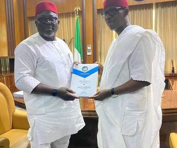 Okowa Hands Over To Oborevwori