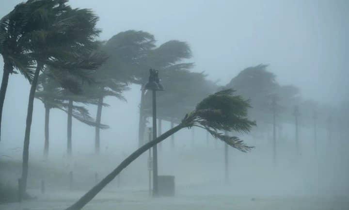 FG Alerts Nigerians As Strong Winds Threaten 12 States