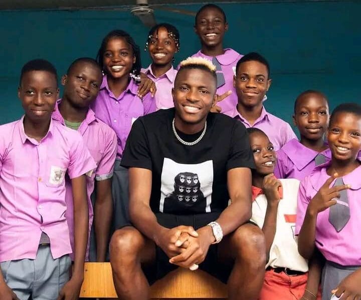Osimhen Visits His Primary School In Lagos