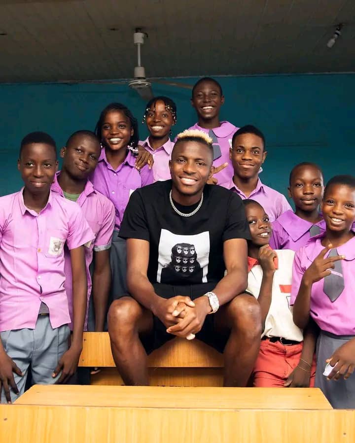 Osimhen Visits His Primary School In Lagos