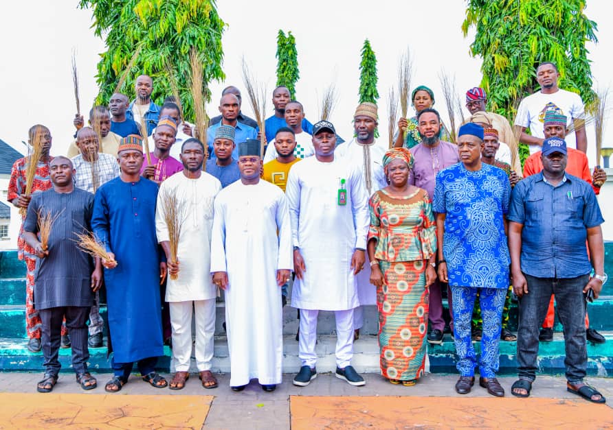 Kogi Guber: All SDP Zonal, 21 LG Chairmen Defect To APC