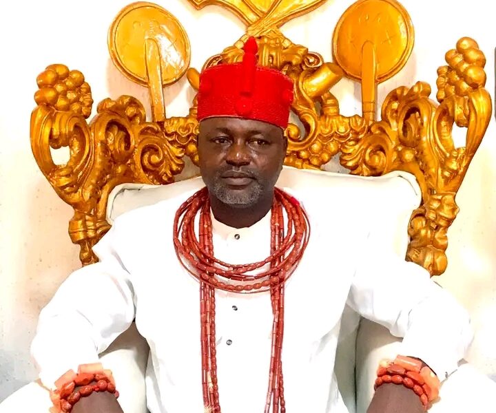 DTHA Member Felicitates With Orosuen Over DTSG's Approval Of Staff Of Office