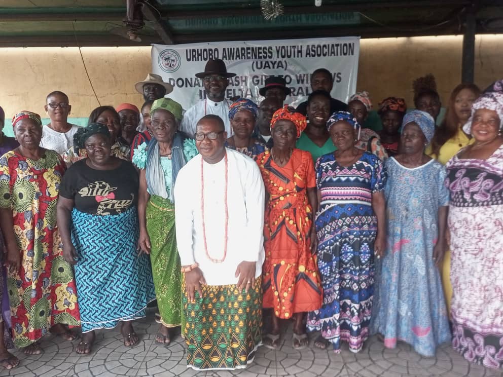 Urhobo Awareness Youth Association Donates Cash Gift To Widows In Delta Central