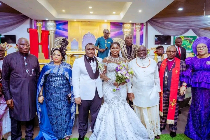 Jonathan, Oborevwori Attend Oghenejobo's Wedding In Warri