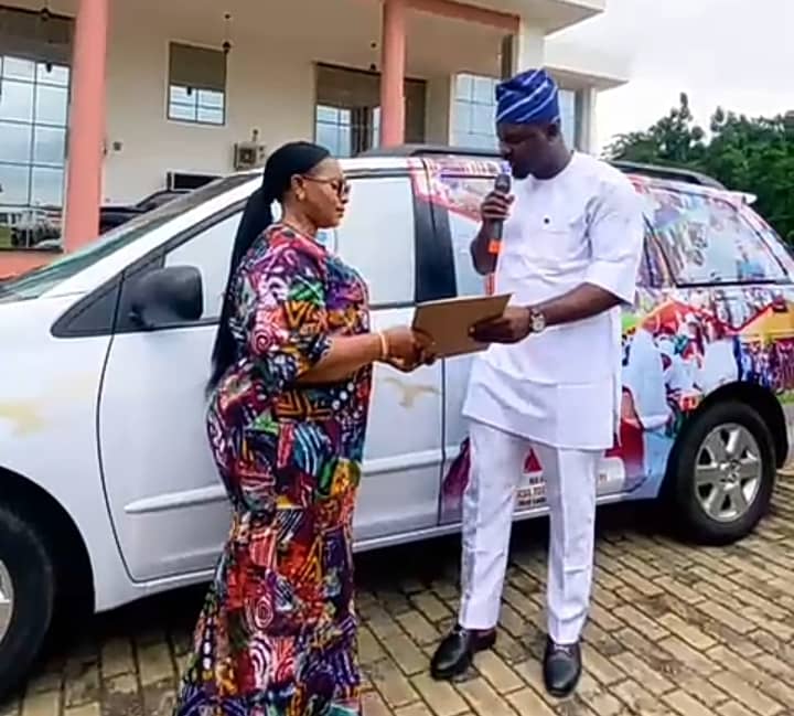 FOOSTODEY Donates Sienna Van To Oborevwori's Foundation