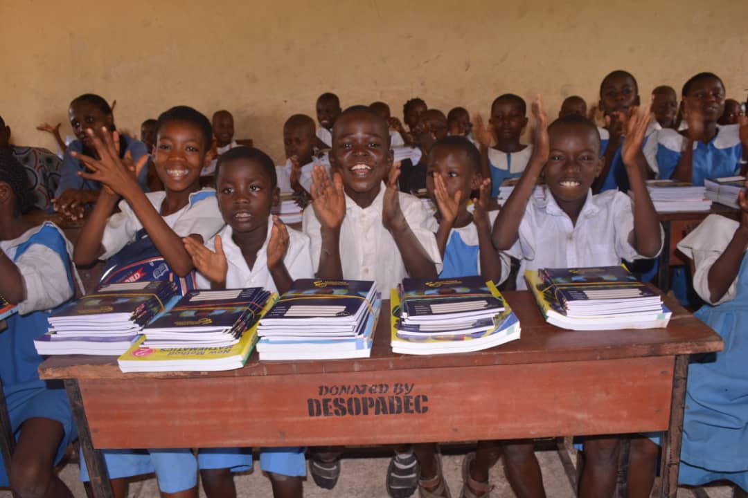 Nuelstree Foundation Donates Books To Ugono Primary School Pupils, Cash To Staff 