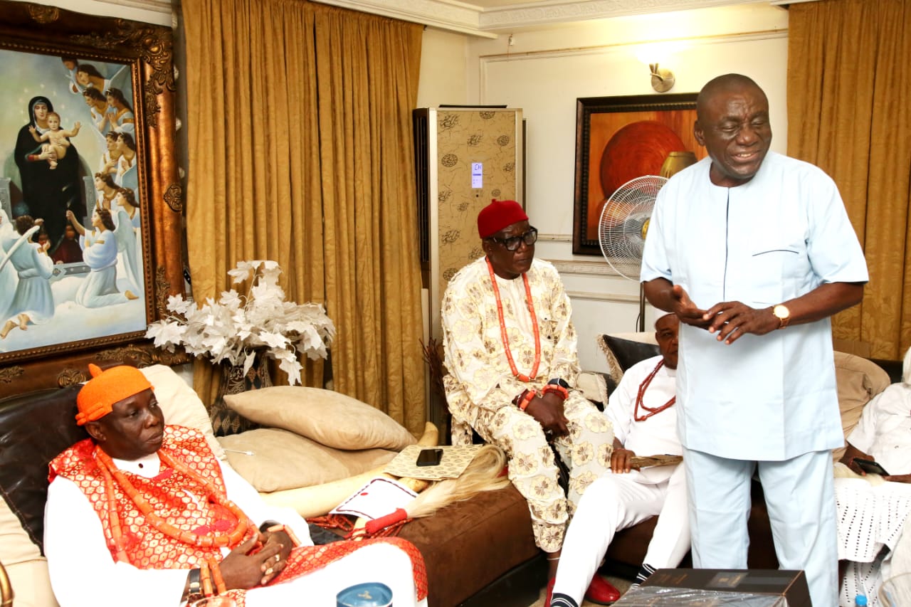 Senator Ned Nwoko’s Delegation Pays Homage To Asagba Of Asaba