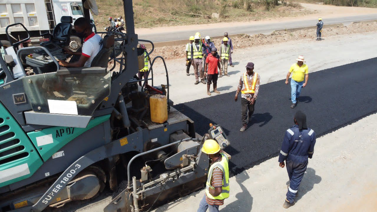 Asphalt Laying Begins On Ota-Abeokuta Expressway