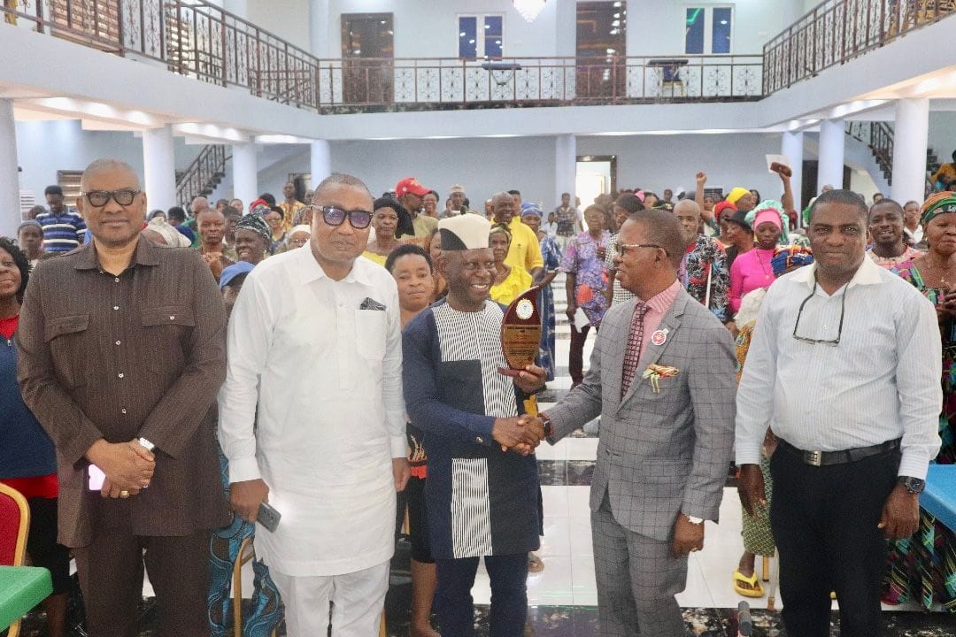 Obi Nwaokocha Okeze Foundation Registers 1000 Indigent Persons In Ibusa