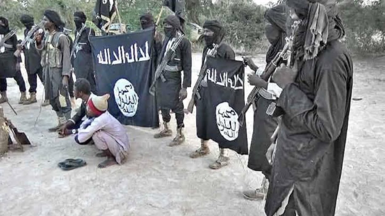 Boko Haram Fighters Launch Coordinated Assaults On ISWAP Camps, Killing Scores In Borno