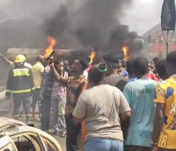 BREAKING: Many Dead As Fuel Tanker Reportedly Suffers Brake Failure, Goes Into Flames In Agbor