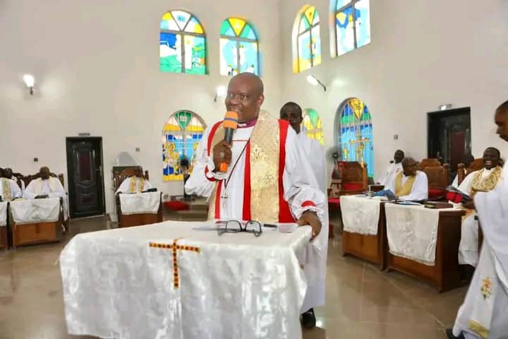 Okowa, DELSU VC Hail Prof. Owamah’s Intelligence, Hardwork During His Thanksgiving Service