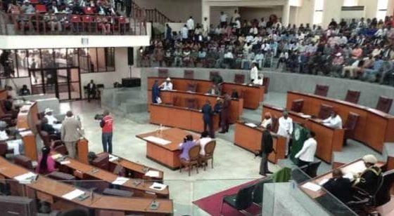 Akwa Ibom Assembly: 24 Of 26 Lawmakers Dump PDP For APC