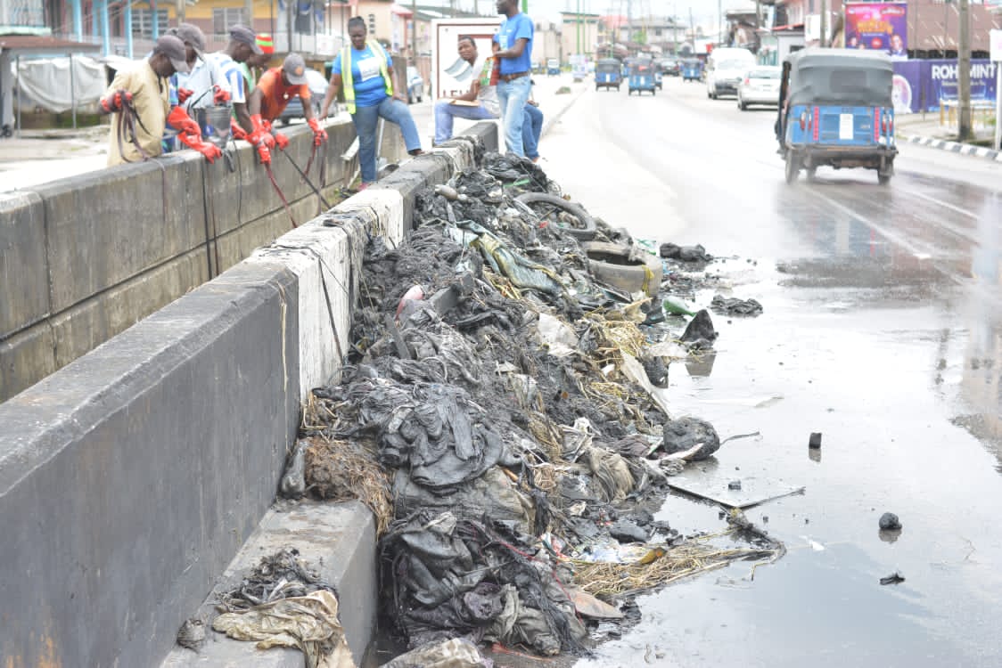 Warri: Ochonogor Warns Against Indiscriminate Dumping Of Refuse On Waterways