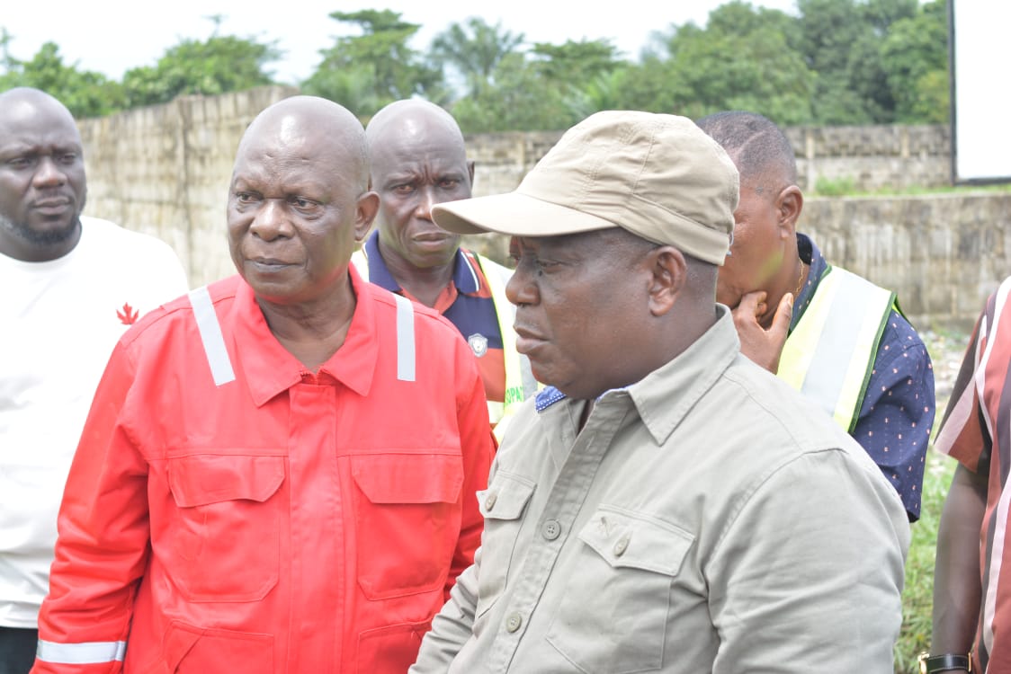 DESOPADEC Board Chairman, MD, EDP Inspect Ongoing De-Silting Exercise