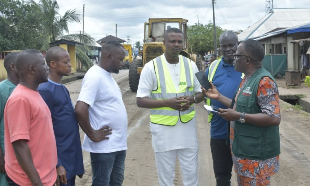 DESOPADEC Pushes On With Desilting Of Canals, Drains In Oil Mandate Areas With Focus On Umutu Community