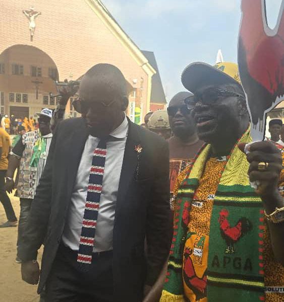 Gov. Soludo Tours Iyiowa Odekpe, Promises Infrastructure Improvements Amid Community Cheers