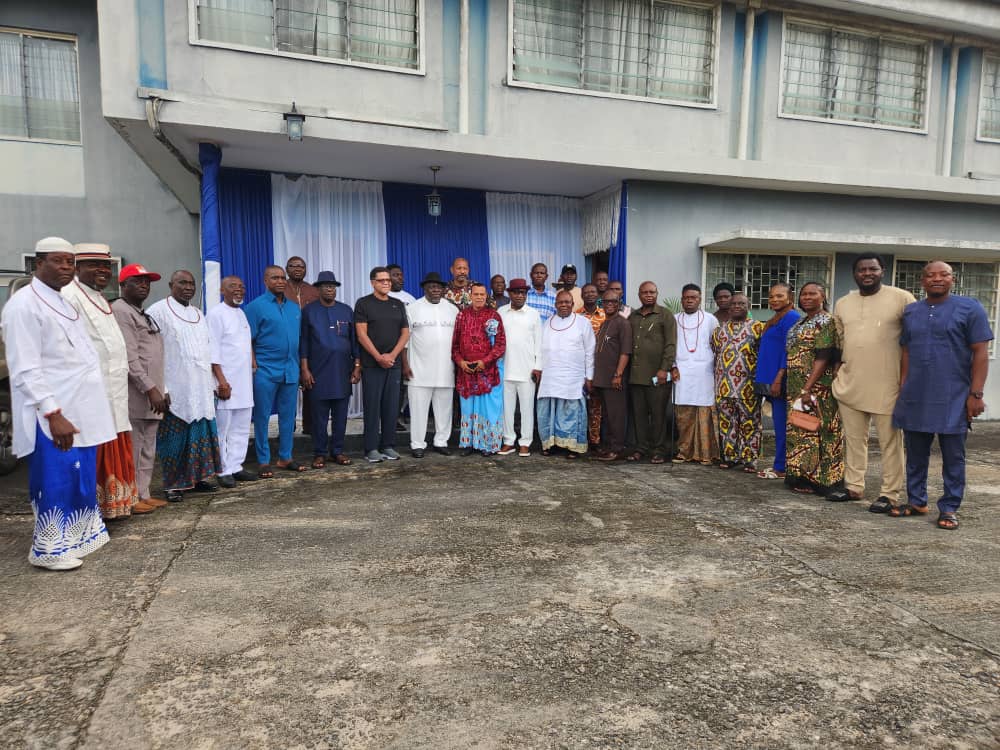 Ughelli North APC Leadership Council Pays Condolence Visit To Ibru Family