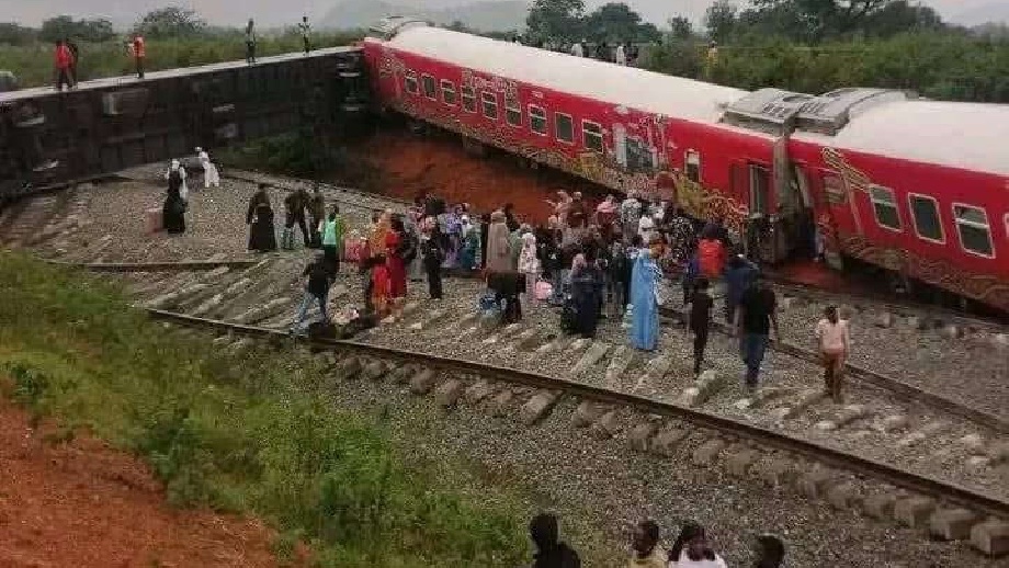 Train Derailment In Agbor Linked To Vandalism, All Passengers Evacuated Without Hurt --NRC