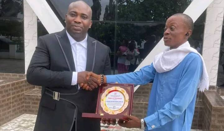 Ajede Bags Award Of Excellence