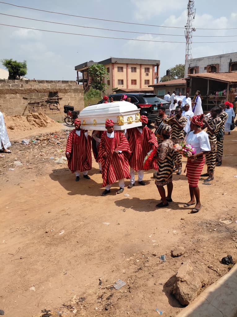 Renowned Journalist & Former DELSU Dean Of Law, Emiola, Laid To Rest At Ogbomoso