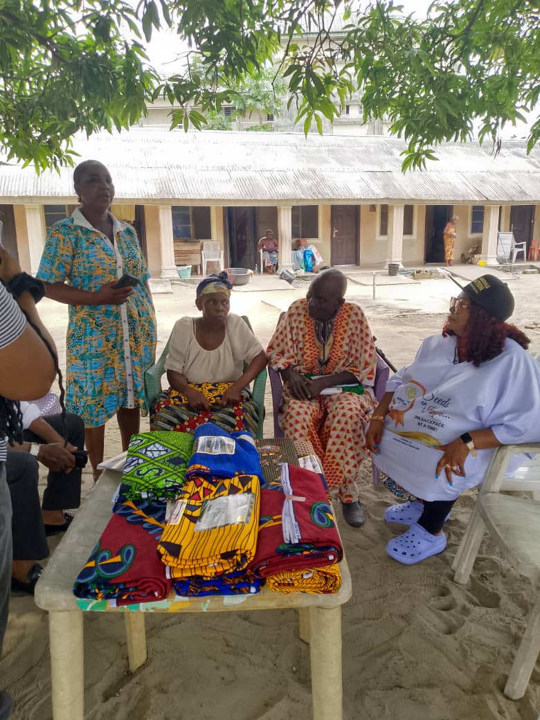 Adesuwa-Uadiale Foundation Spreads Christmas Cheer With Donations To Elderly, Widows, Children
