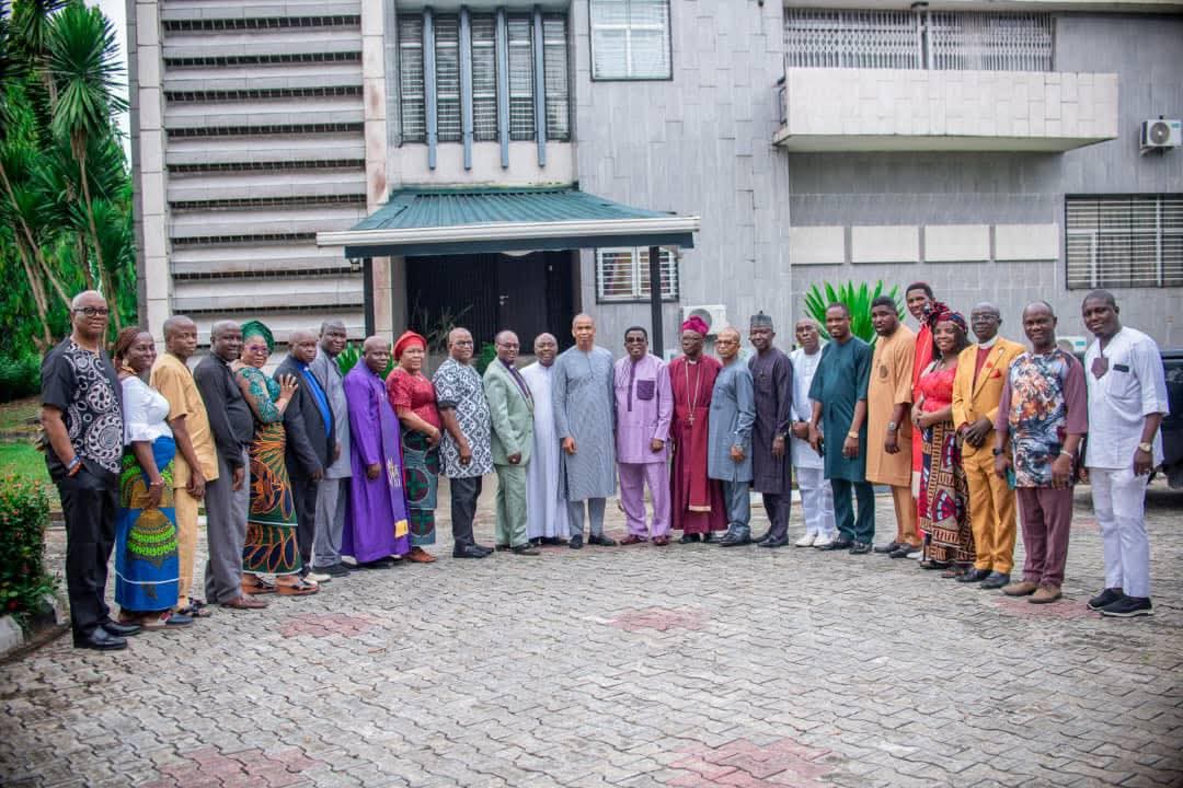 Sapele: Senator Ede Dafinone Hosts Urhobo Christian Ministers Association