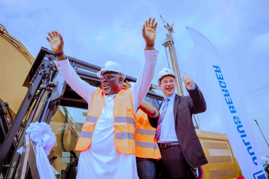 Oborevwori Flags Off ₦39.3Bn Otovwodo Flyover Project Amidst Jubilation