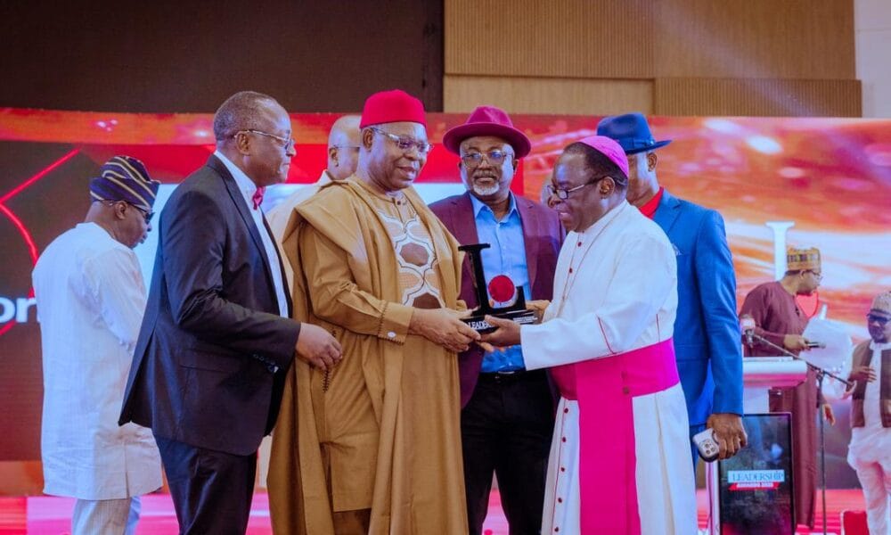 Waive Congratulates Oborevwori On Leadership Award, Hails New Telegraph Honour