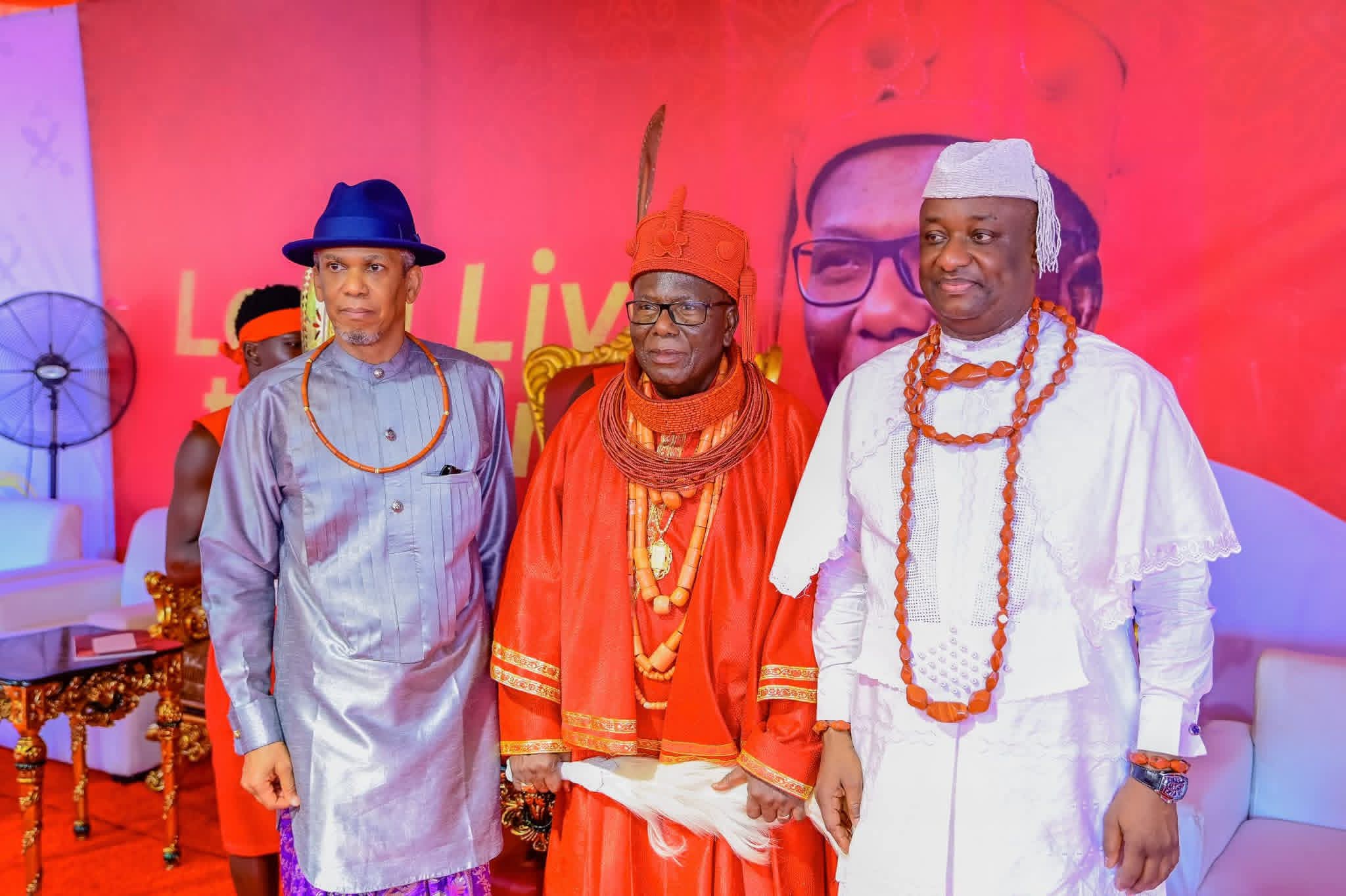 Ovie Of Uvwie Commends Senator Dafinone For His Accessibility, Responsiveness