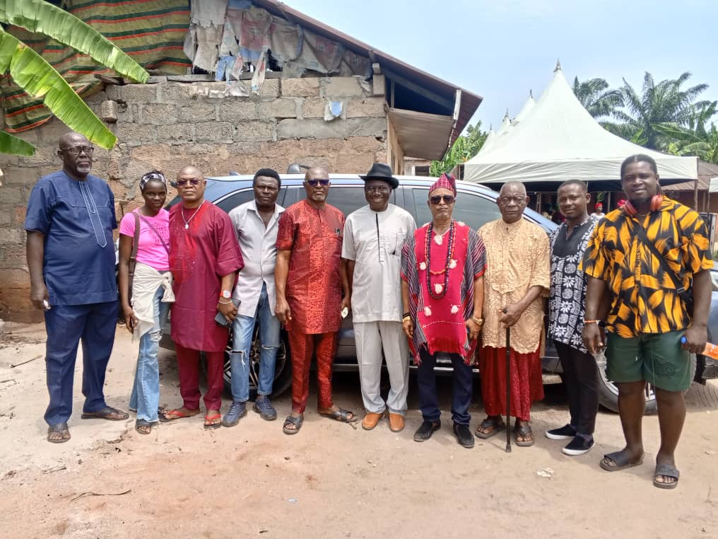 HRM Ararile Commissions Solar-Powered Borehole Donated By Umusu Family To Agbarha Abraka Community