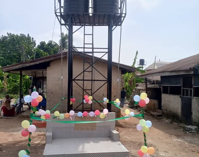 HRM Ararile Commissions Solar-Powered Borehole Donated By Umusu Family To Agbarha Abraka Community