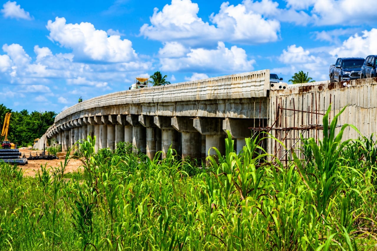 Delta: Oborevwori Makes History As Vehicles Drive Through Orere Bridge