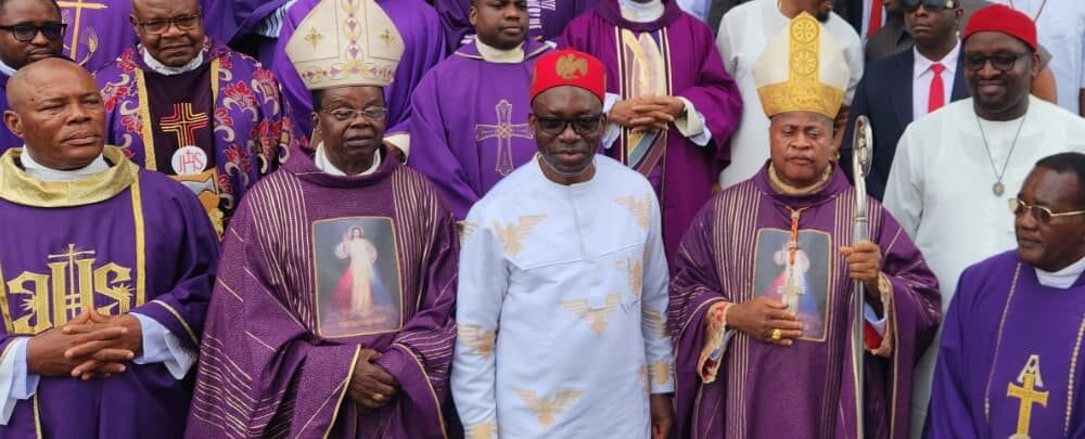 Gov. Soludo Joins Isuofia To Bid Emotional Adieu To Late Monarch, Igwe Lt. Col Christopher Moghalu