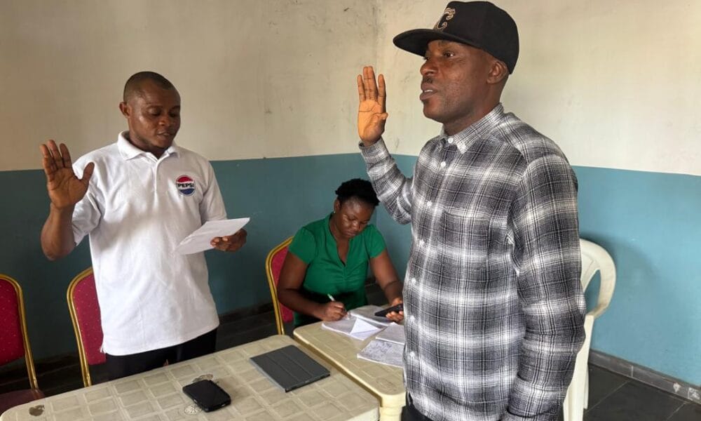 Sapele NUJ: Agbajor Swears In Clarkson Ogo For Second Term As Financial Secretary