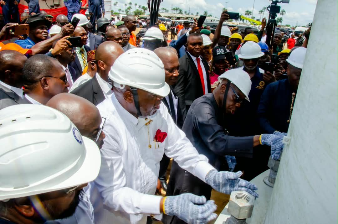 PHOTO NEWS: Ebizi Brown Hails Diri On Azikel Refinery, As Obasanjo Inaugurates Crude Distillation Unit