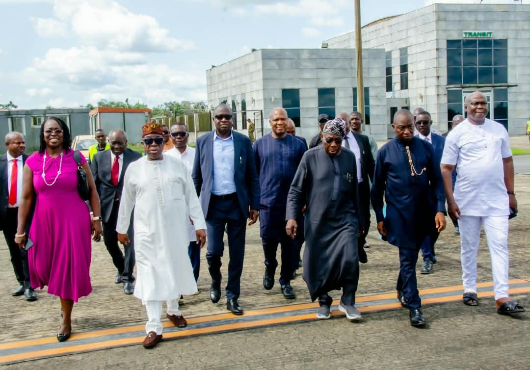 PHOTO NEWS: Ebizi Brown Hails Diri On Azikel Refinery, As Obasanjo Inaugurates Crude Distillation Unit