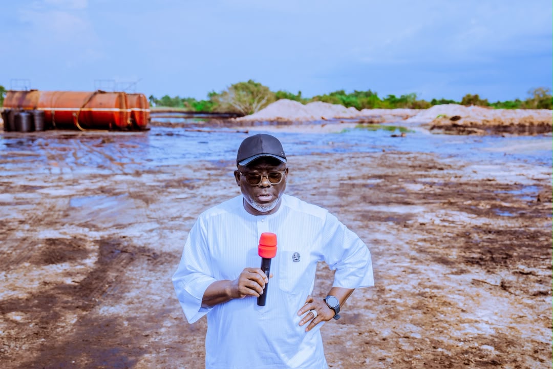 Oborevwori Assures Uzere Communities Of Government Support Over Oil Spill